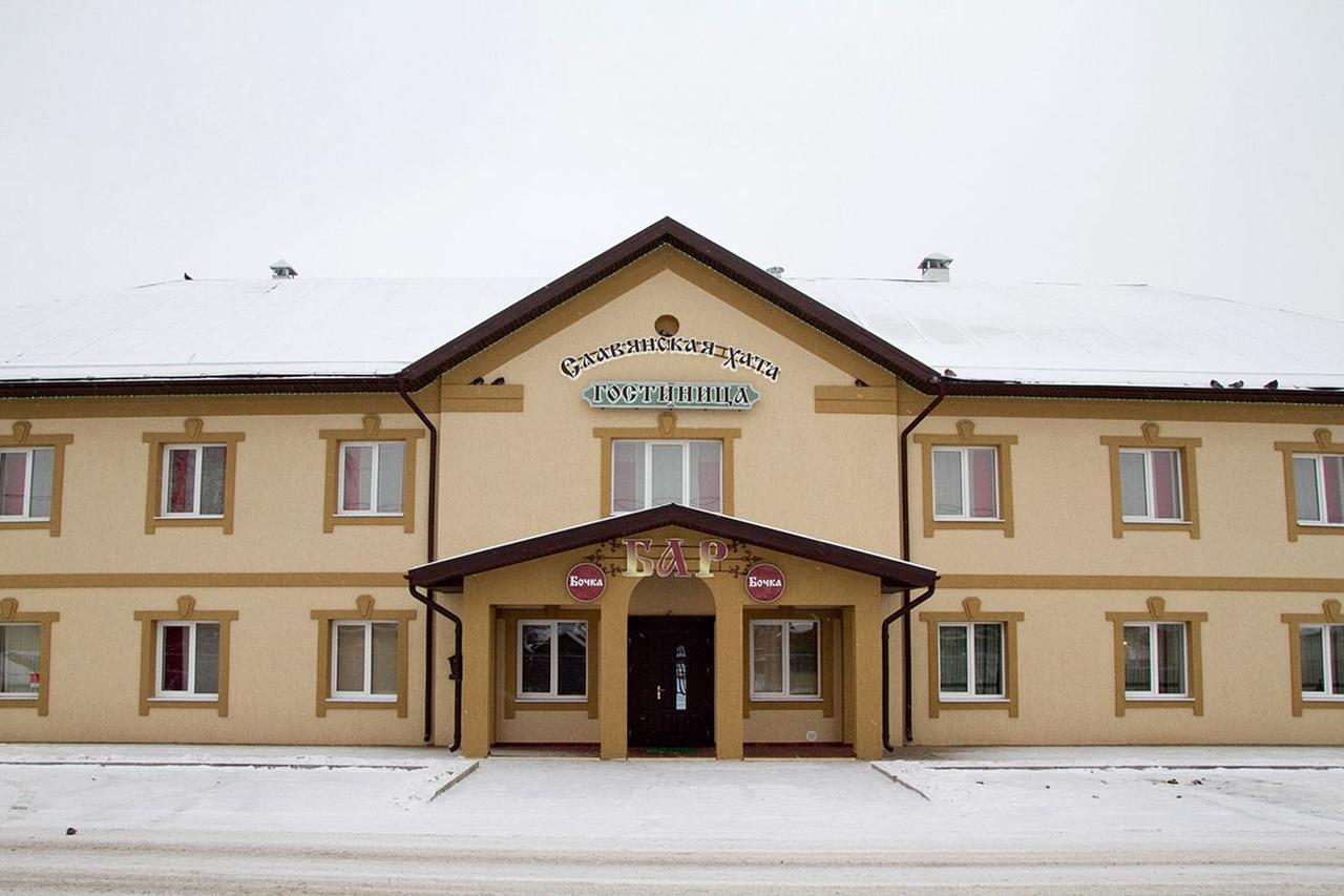 Slavyanskaya Hata Hotel Baranavichy Exterior photo
